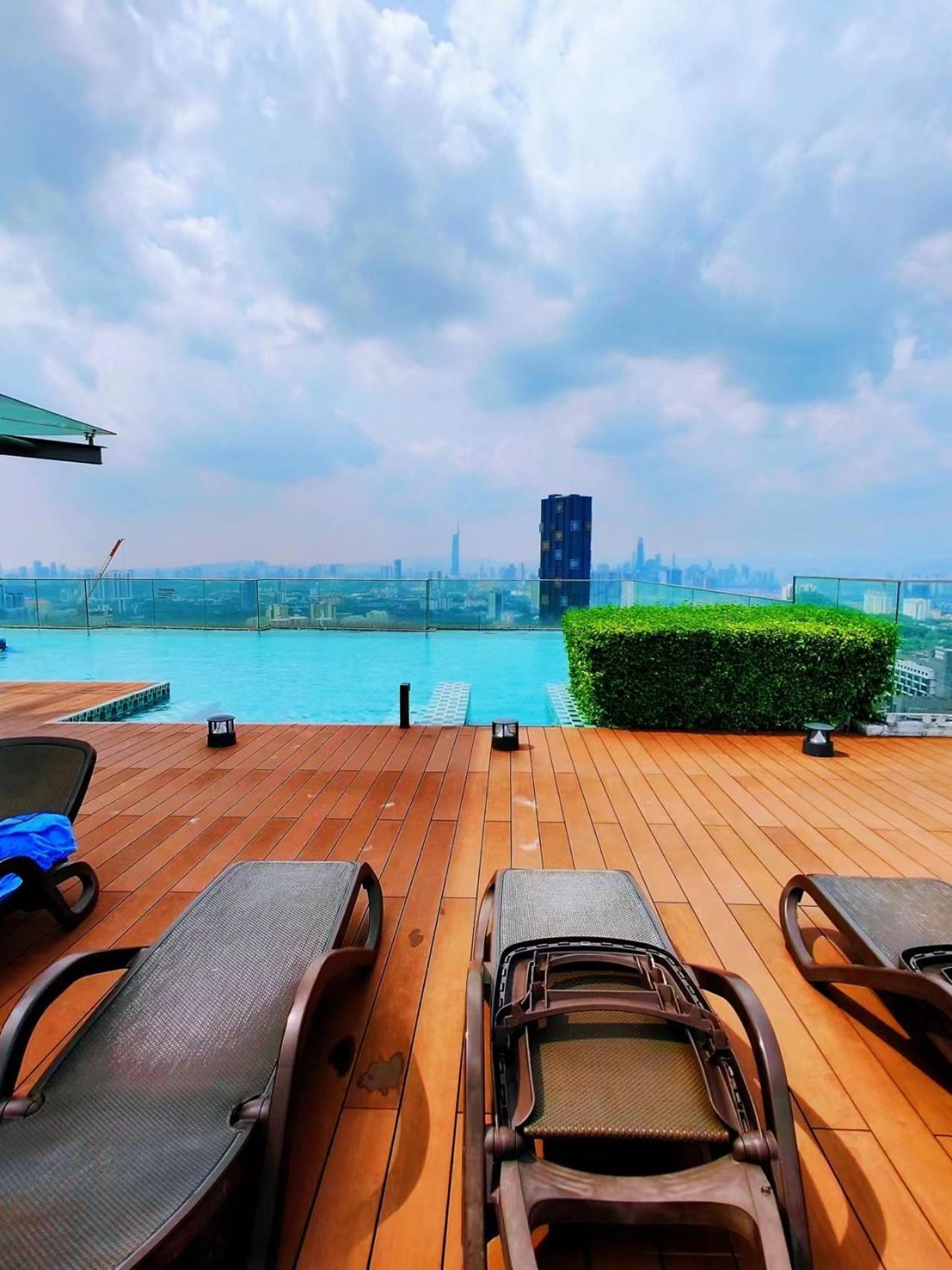 Eko Cheras Mall Duplex 双阳台 Mrt & 精品loft * Kuala Lumpur