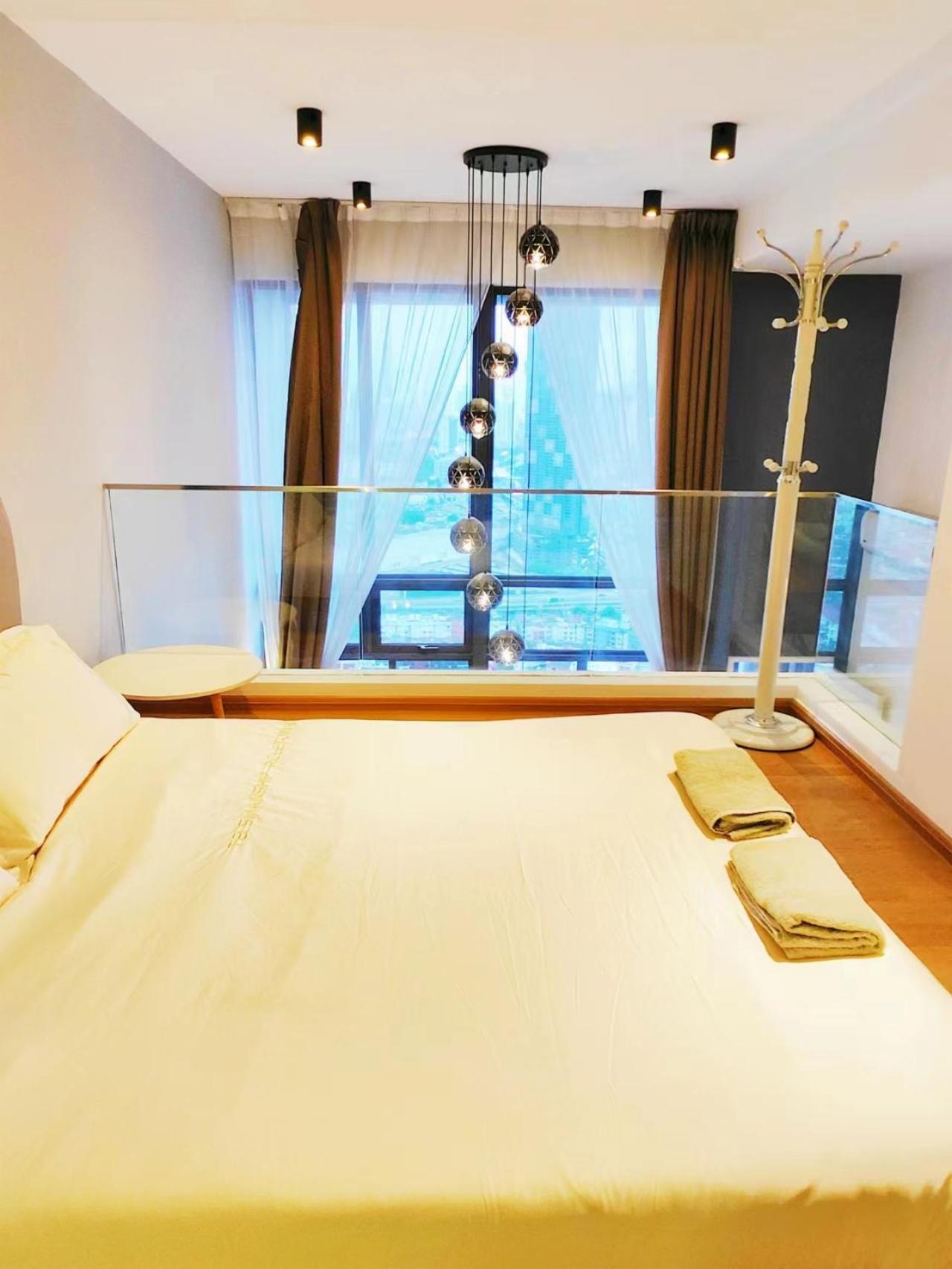 Apartment Eko Cheras Mall Duplex 双阳台 Mrt & 精品loft *