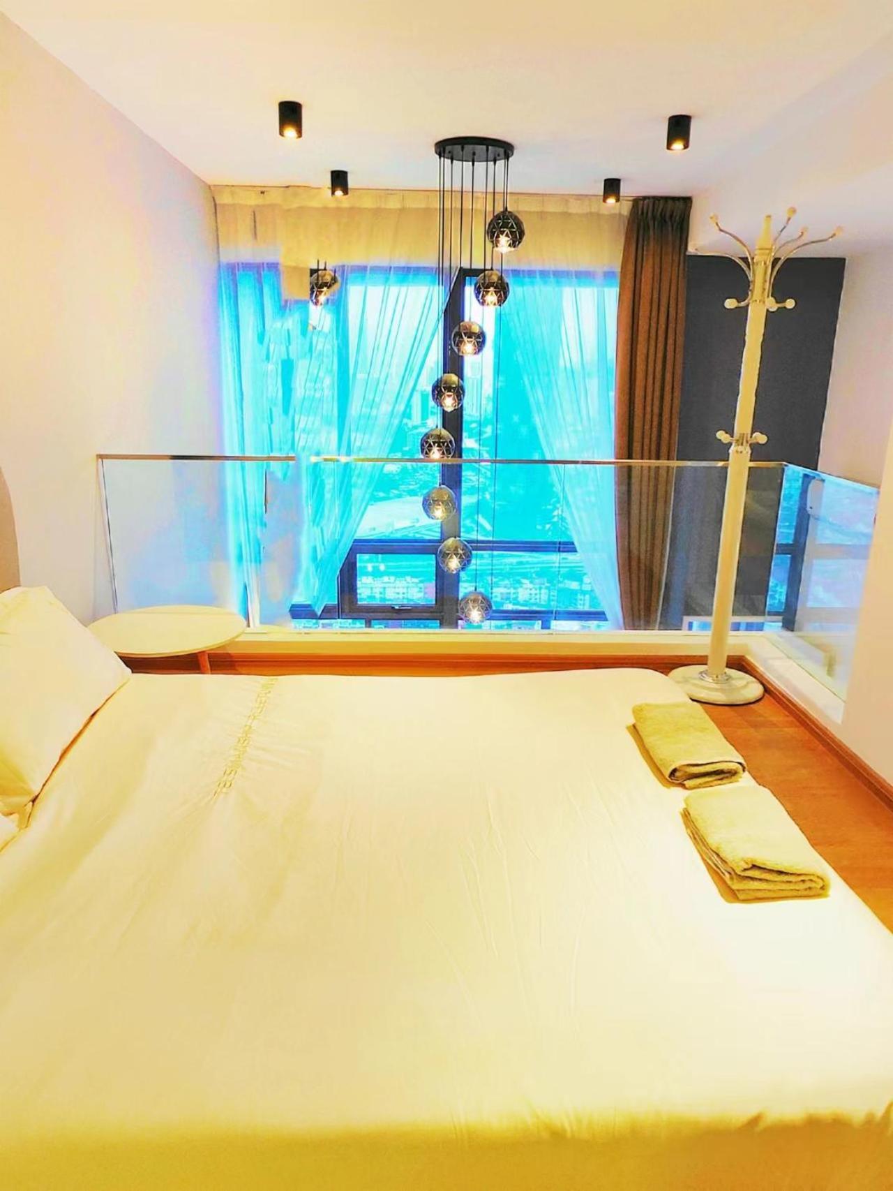 Pangsapuri Eko Cheras Mall Duplex 双阳台 Mrt & 精品loft *