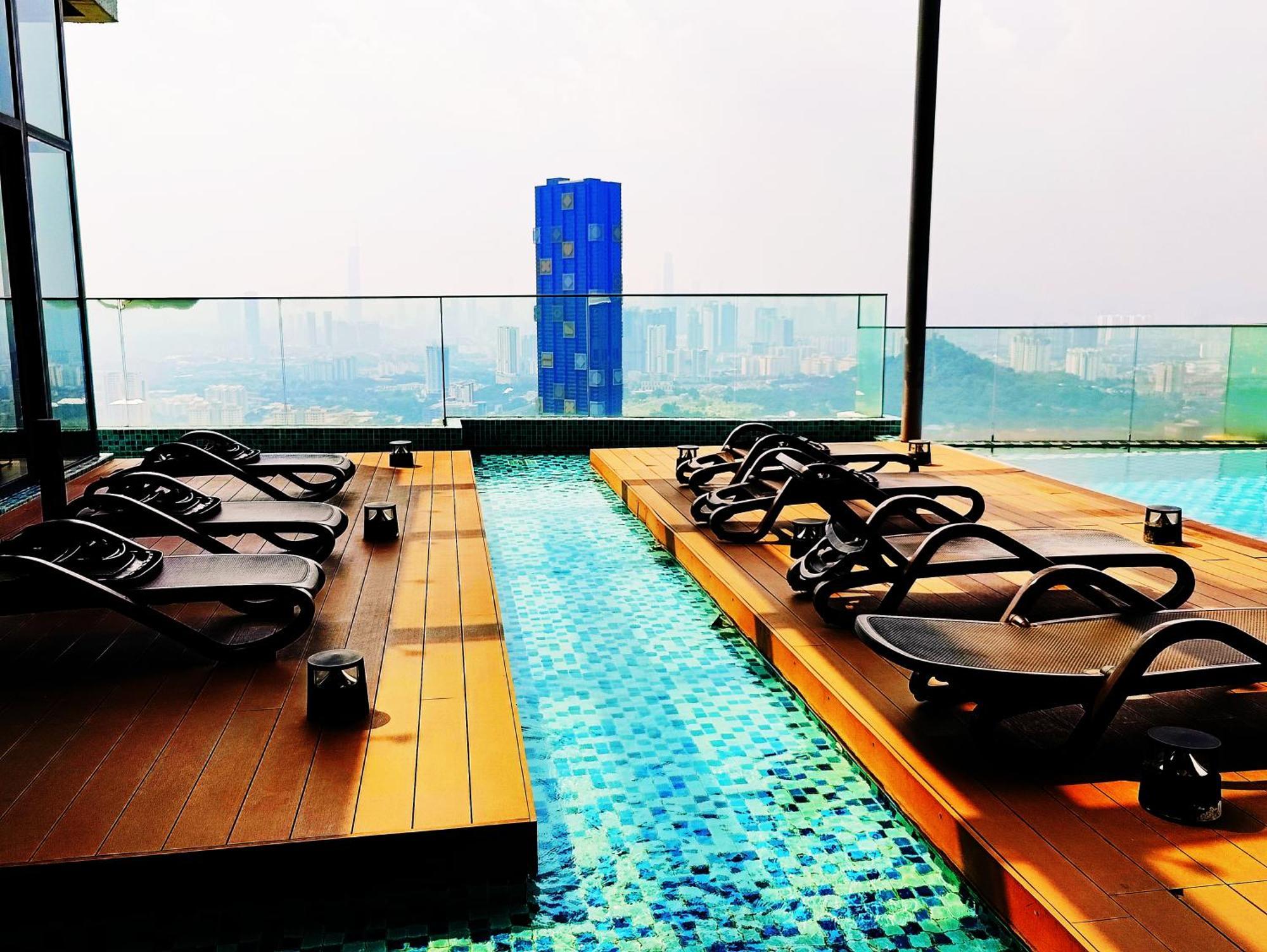 Eko Cheras Mall Duplex 双阳台 Mrt & 精品loft Kuala Lumpur